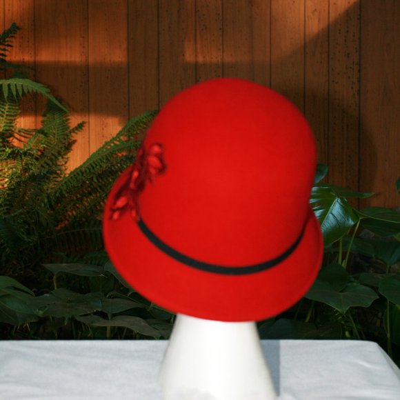 Festive Women\'s Red Hat main image 5